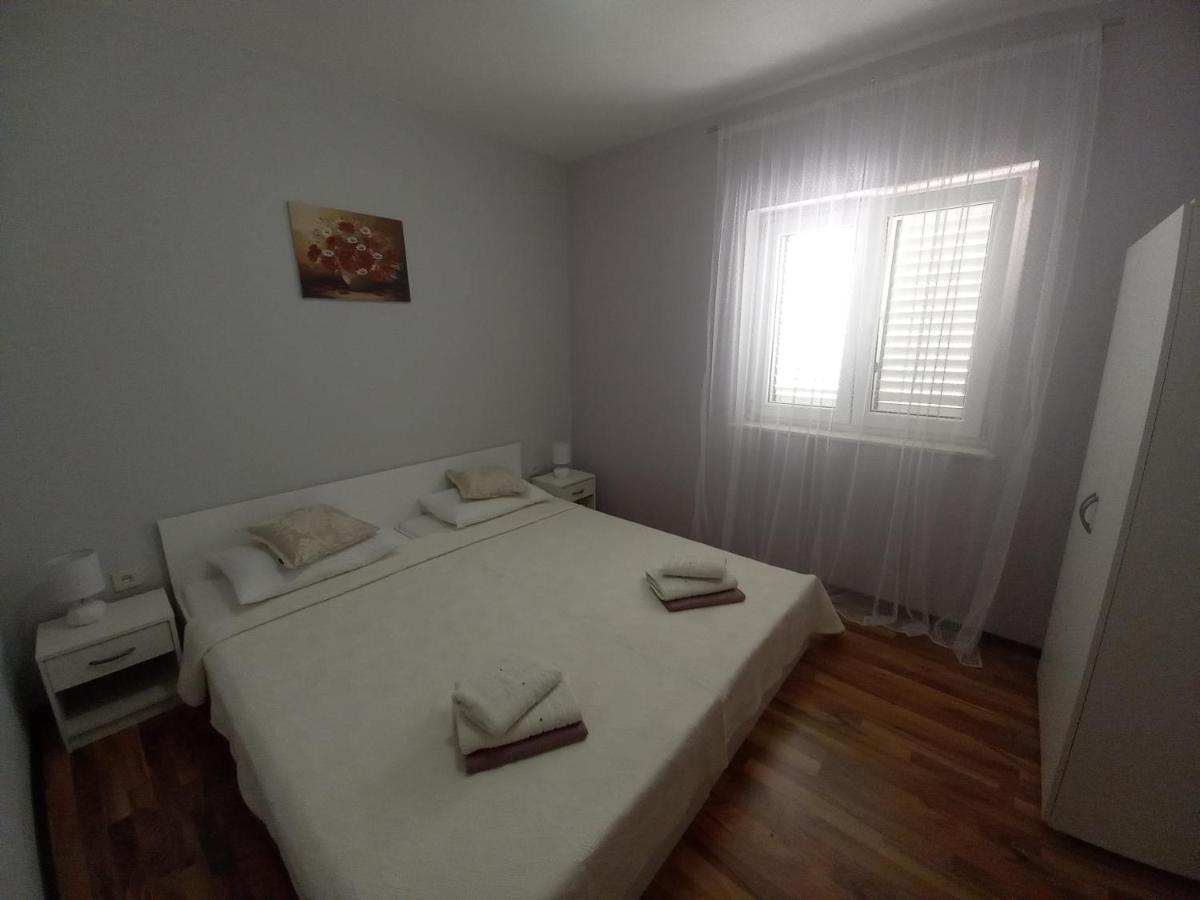 Apartament Apartman Maja Kaštela Zewnętrze zdjęcie